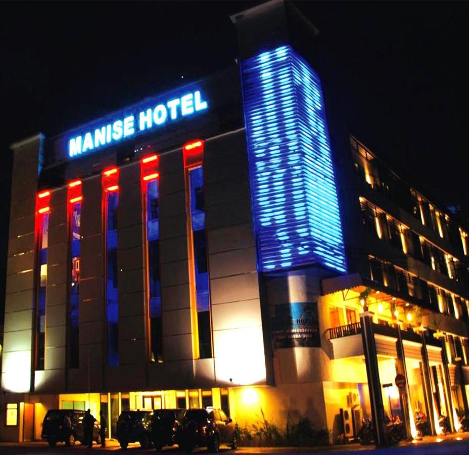Manise Hotel อัมบอน ภายนอก รูปภาพ