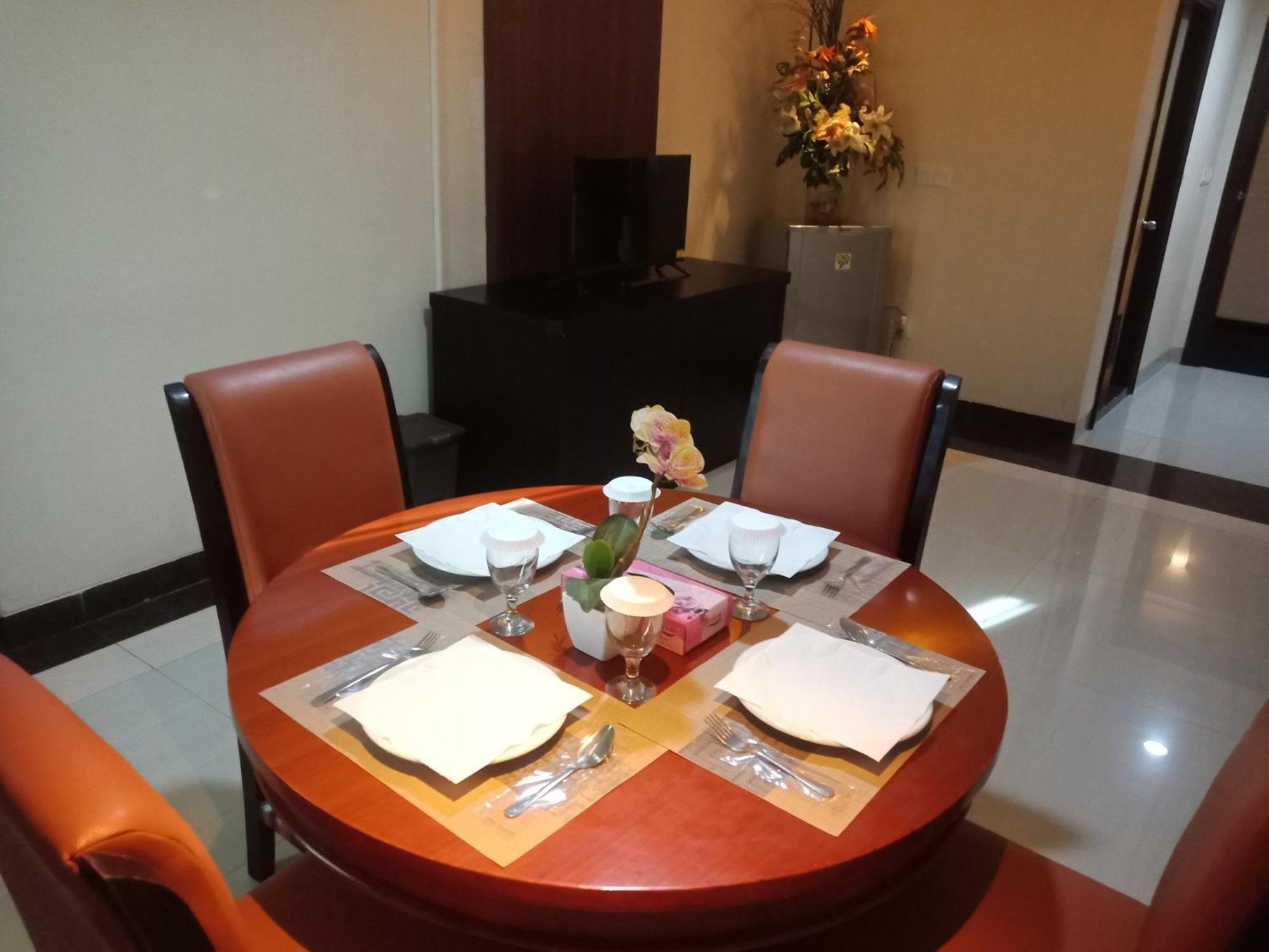 Manise Hotel อัมบอน ภายนอก รูปภาพ